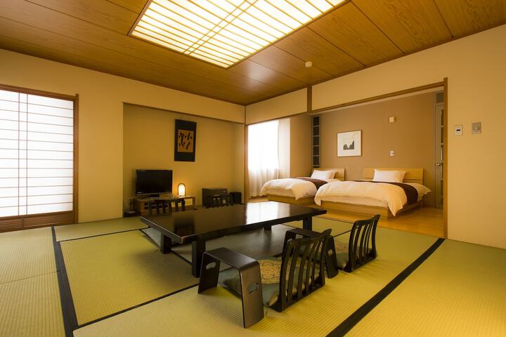 Room 16 of 50