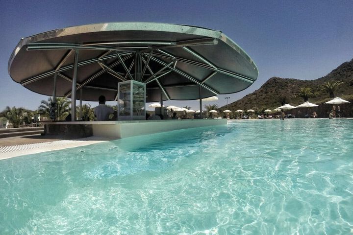 Pool 15 of 26