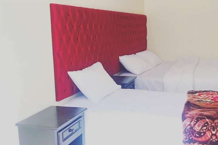 Room 11 of 34