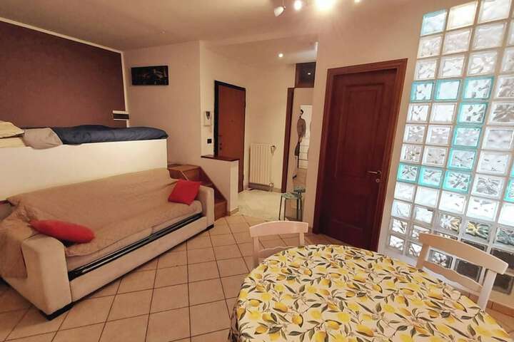 Room 7 of 36