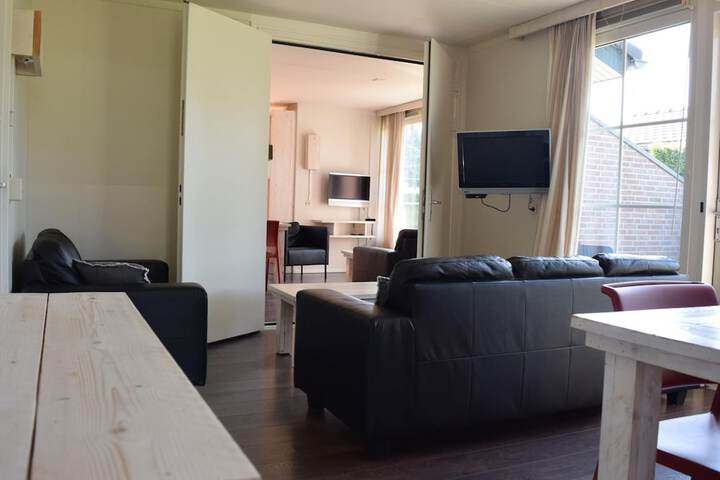 Room 6 of 36