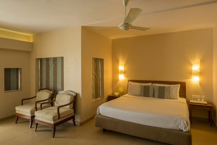 Room 4 of 47
