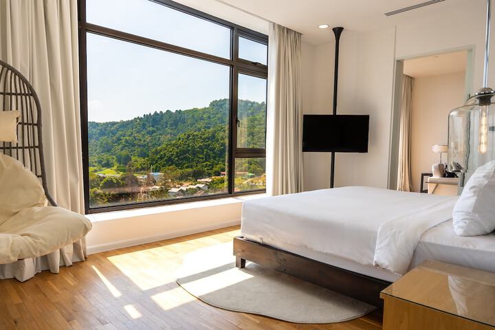 Room 20 of 60
