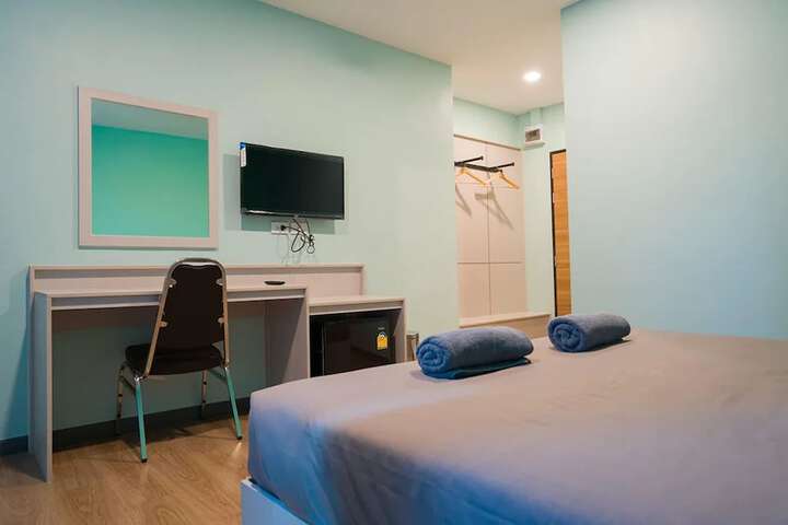 Room 3 of 23