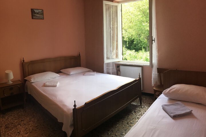 Room 7 of 17