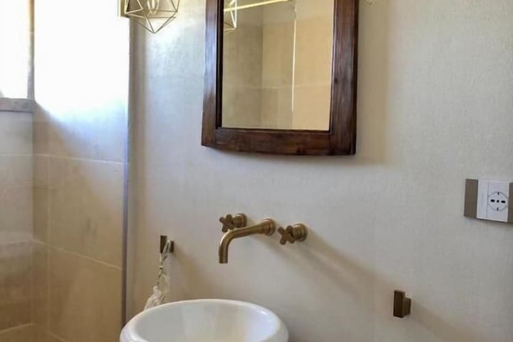Room 42 of 61