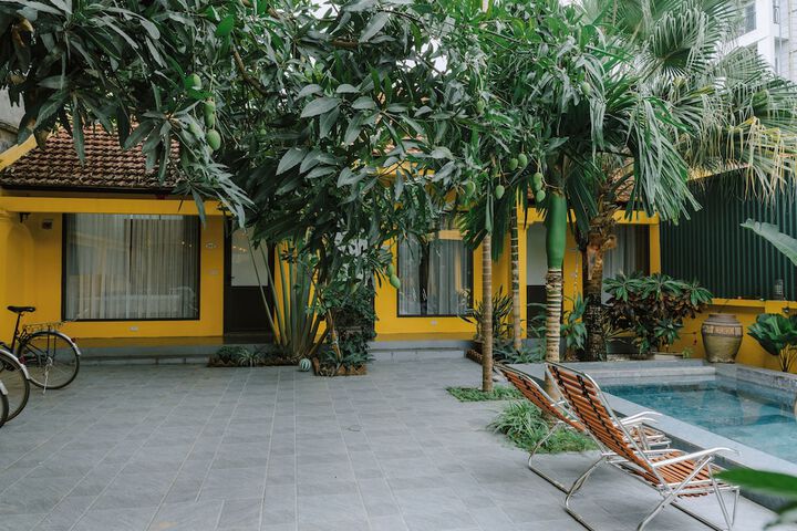 Hotel 77 of 91
