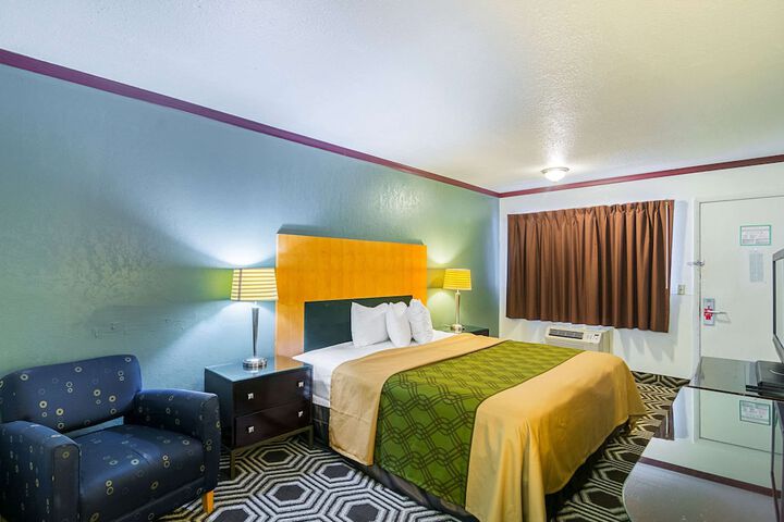 Double Bed (8 of 20)
