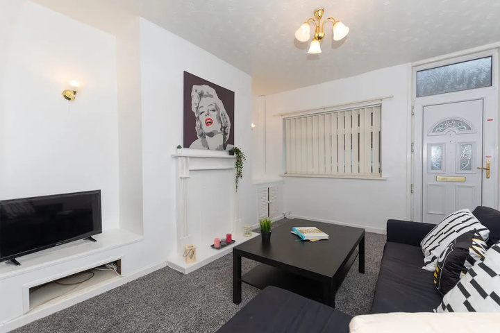 Clegge Street Lodge