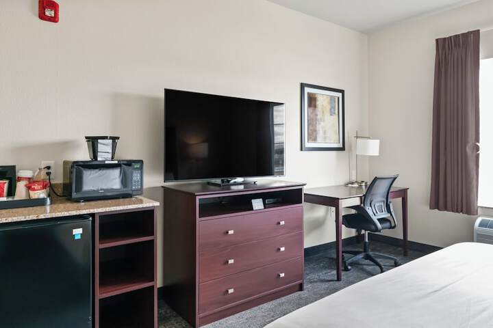 Room 7 of 72