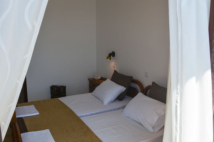 Room 5 of 60