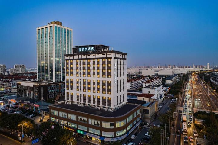 Atour X Hotel Shanghai Anting Metro Station