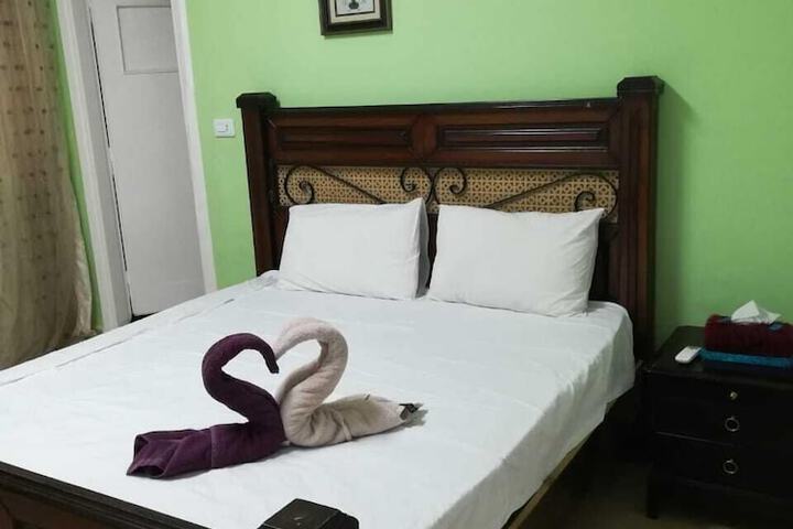 Room 7 of 36
