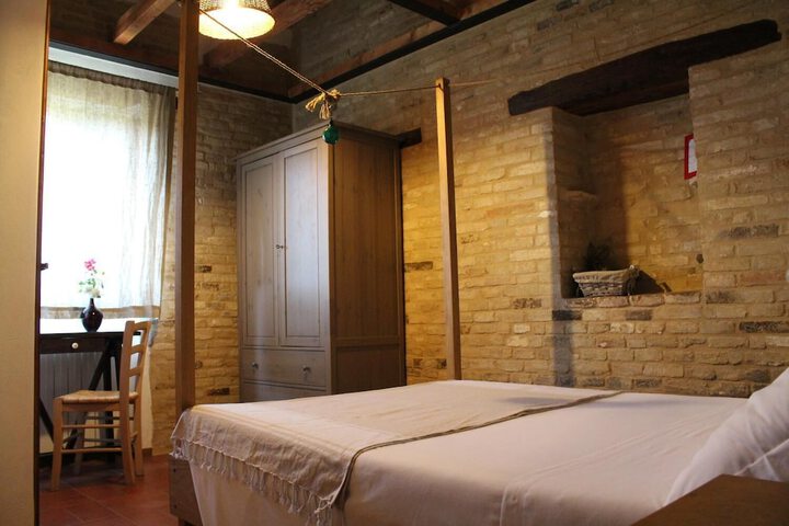 Room 8 of 49