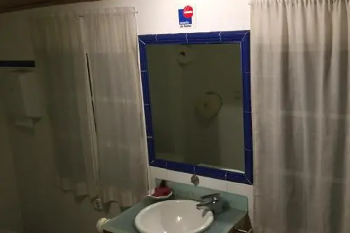 Room 21 of 21