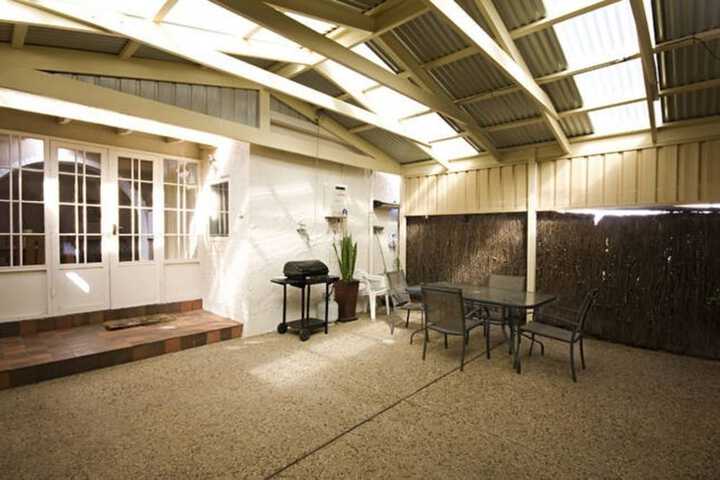 Terrace/Patio 6 of 8