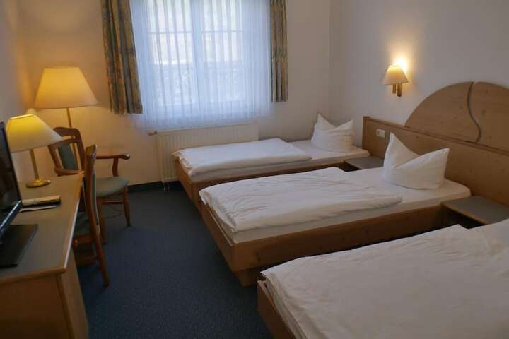 Room 7 of 22