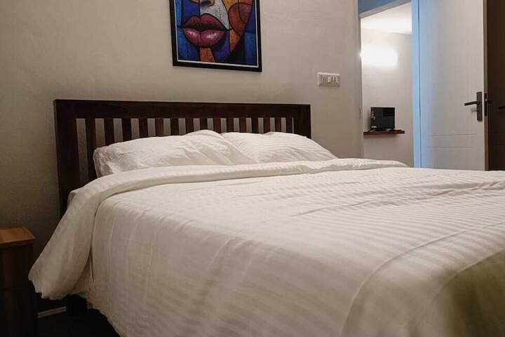Room 9 of 41
