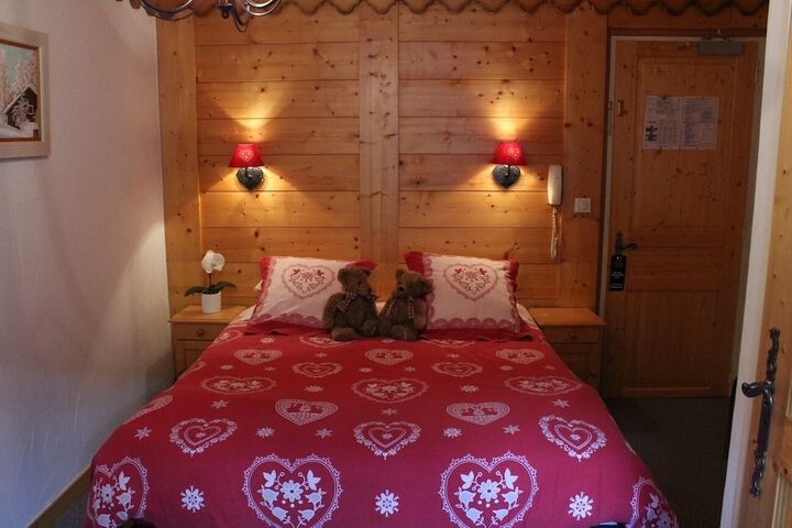 Room 5 of 20