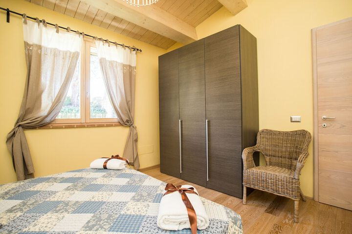 Room 14 of 580