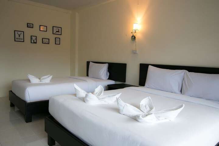Room 2 of 18