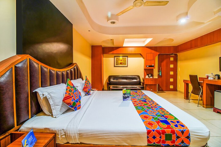 Room 25 of 37