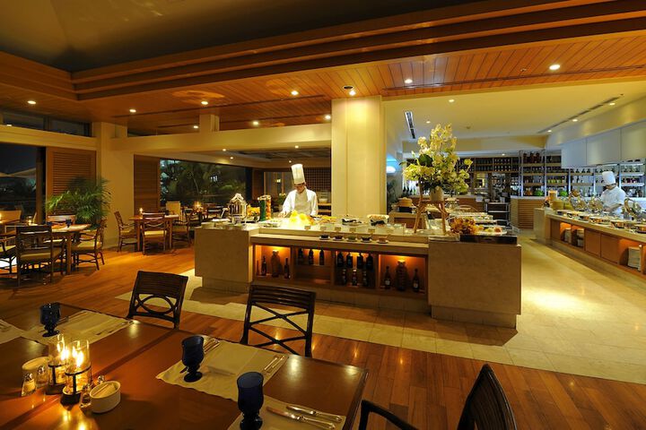 Dining 71 of 108