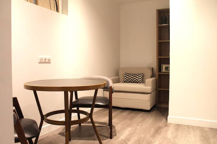 Room 35 of 75
