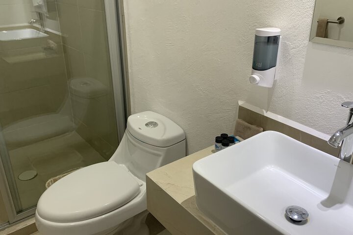 Room 7 of 13