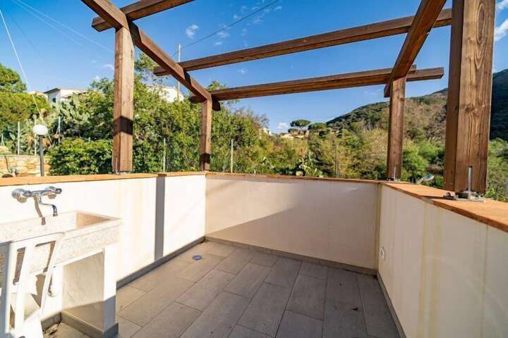 Terrace/Patio 13 of 28