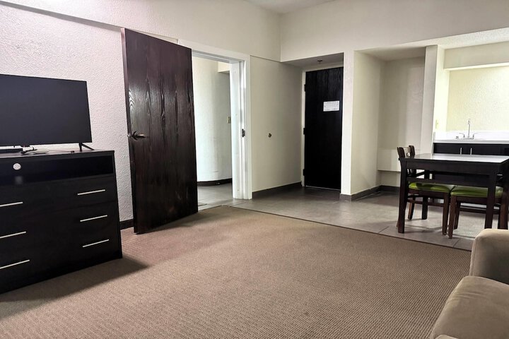Room 63 of 95