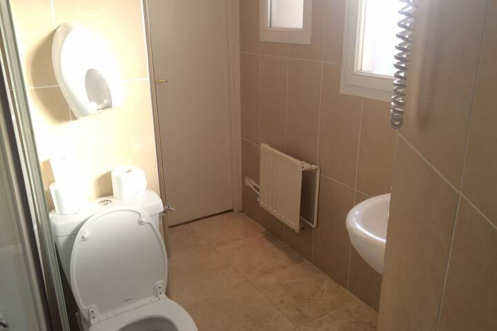Room 44 of 61
