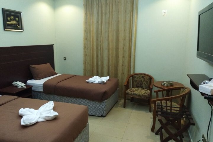 Room 34 of 60