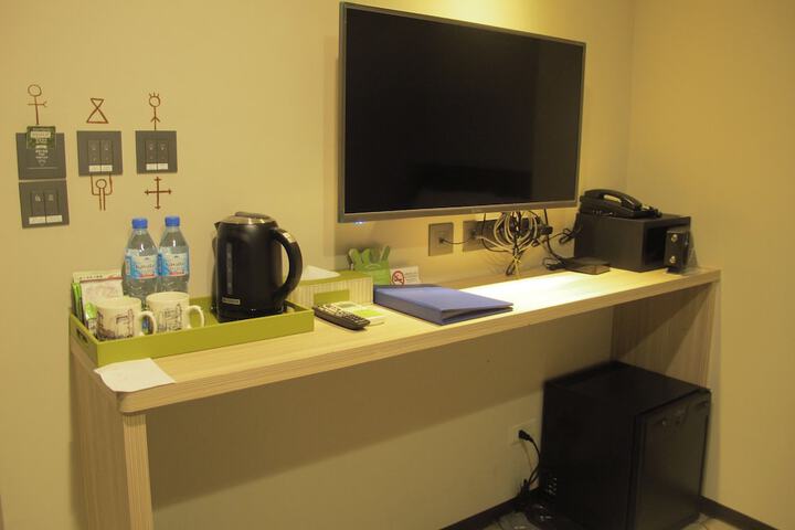 Room 16 of 92