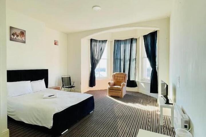 Room 10 of 49