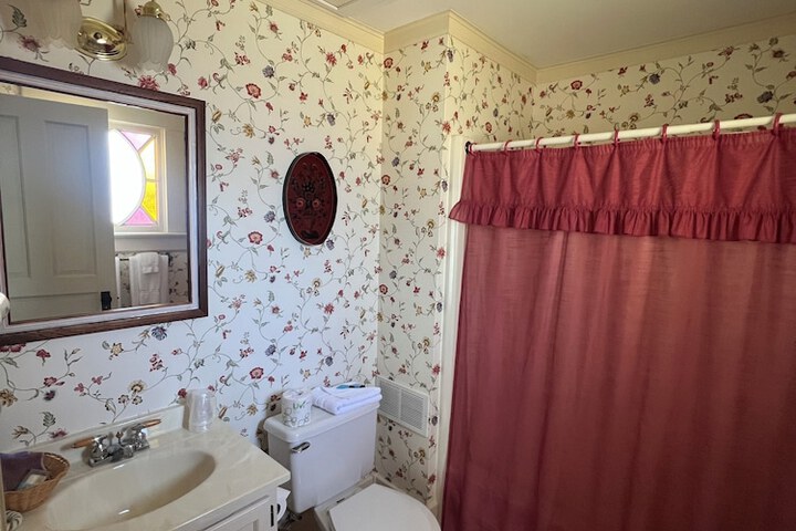 Room 61 of 84