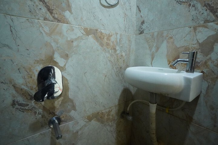 Room 19 of 27