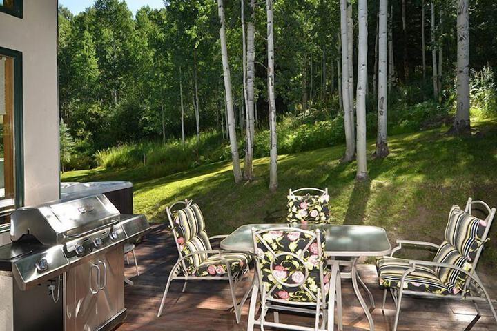 Property Grounds 27 of 27