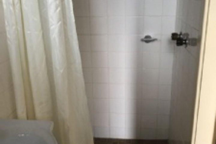 Room 151 of 312