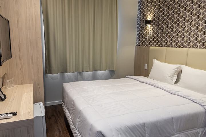 Room 11 of 38