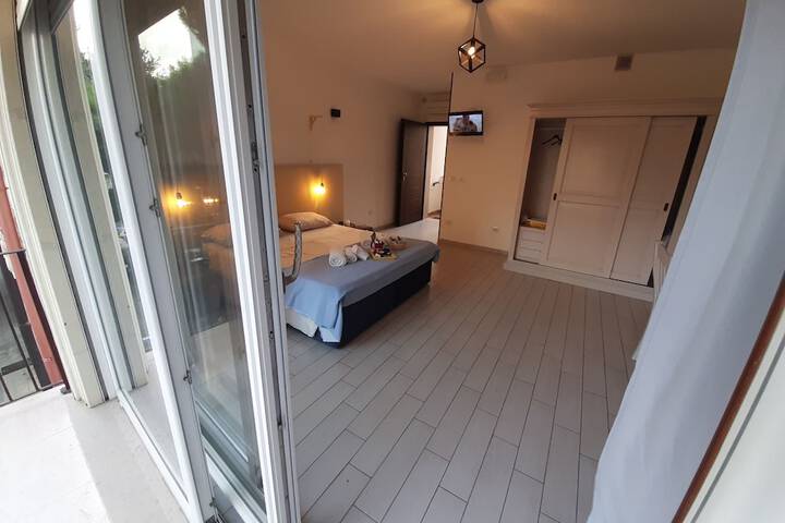 Room 32 of 58
