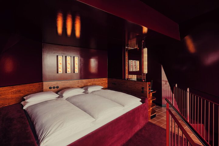 Room 27 of 57