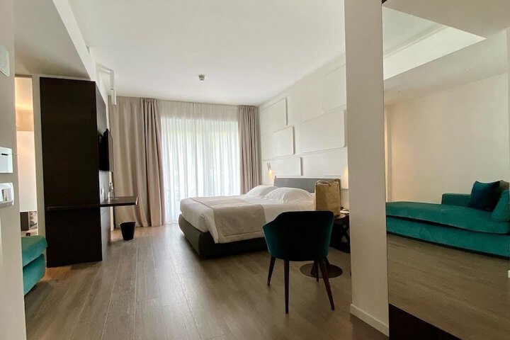 Room 39 of 89