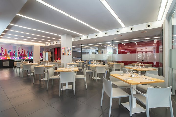 Food court
