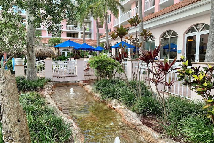 Hotel 33 of 35