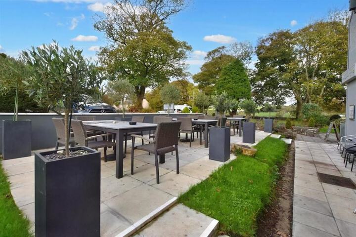 Terrace/Patio 41 of 44