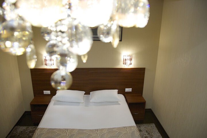 Room 18 of 72