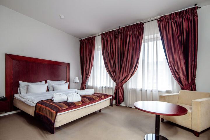 Room 9 of 54