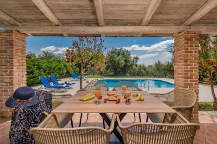 RIZOLIA VILLAS LITHAKIA