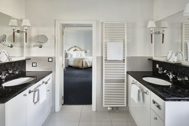 Room 18 of 41